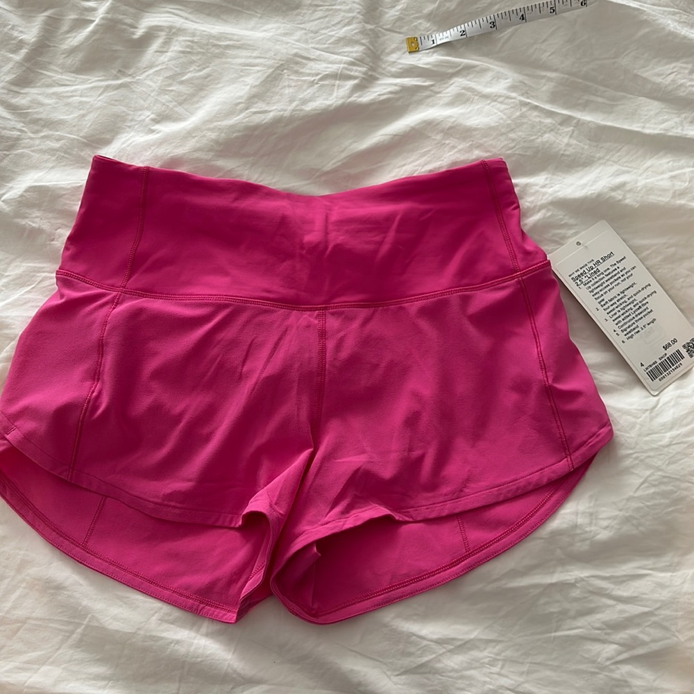 NWT Lululemon Speed Up Short (2.5”)